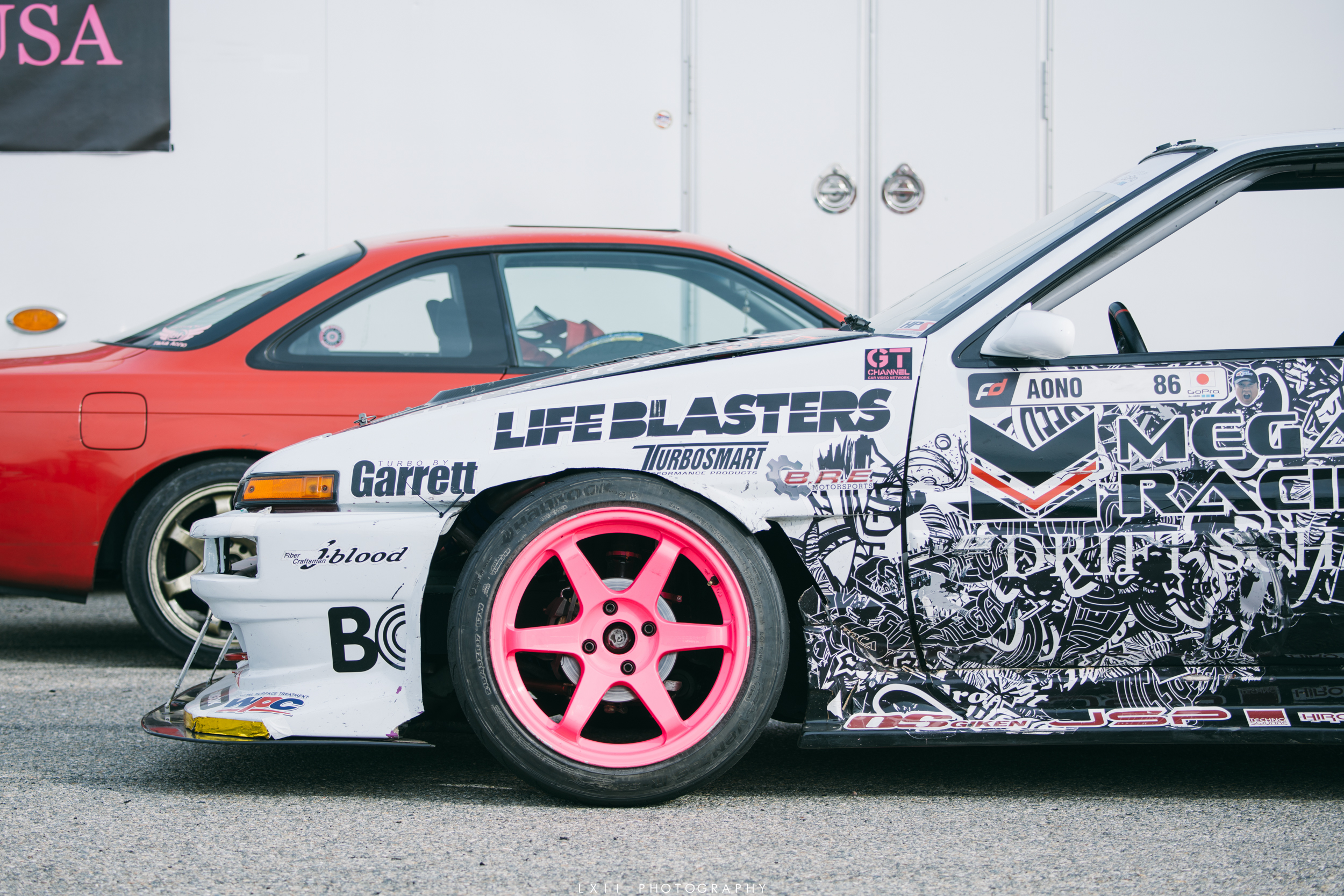 Taka Aono's Flying 86 — LXII Photography
